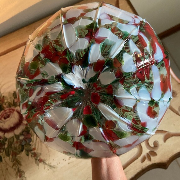 NWOT Luke Adams Glass Handmade Poinsetta Pumpkin - Picture 5 of 5